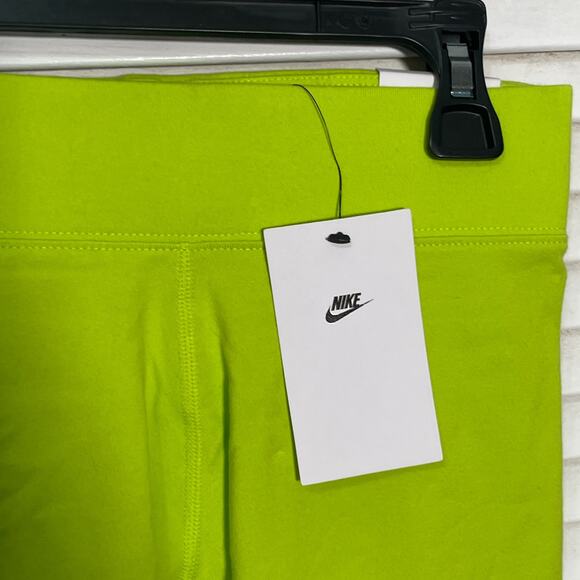 Nike Essential Bike LBR mid rise short Green XS - Picture 9 of 9